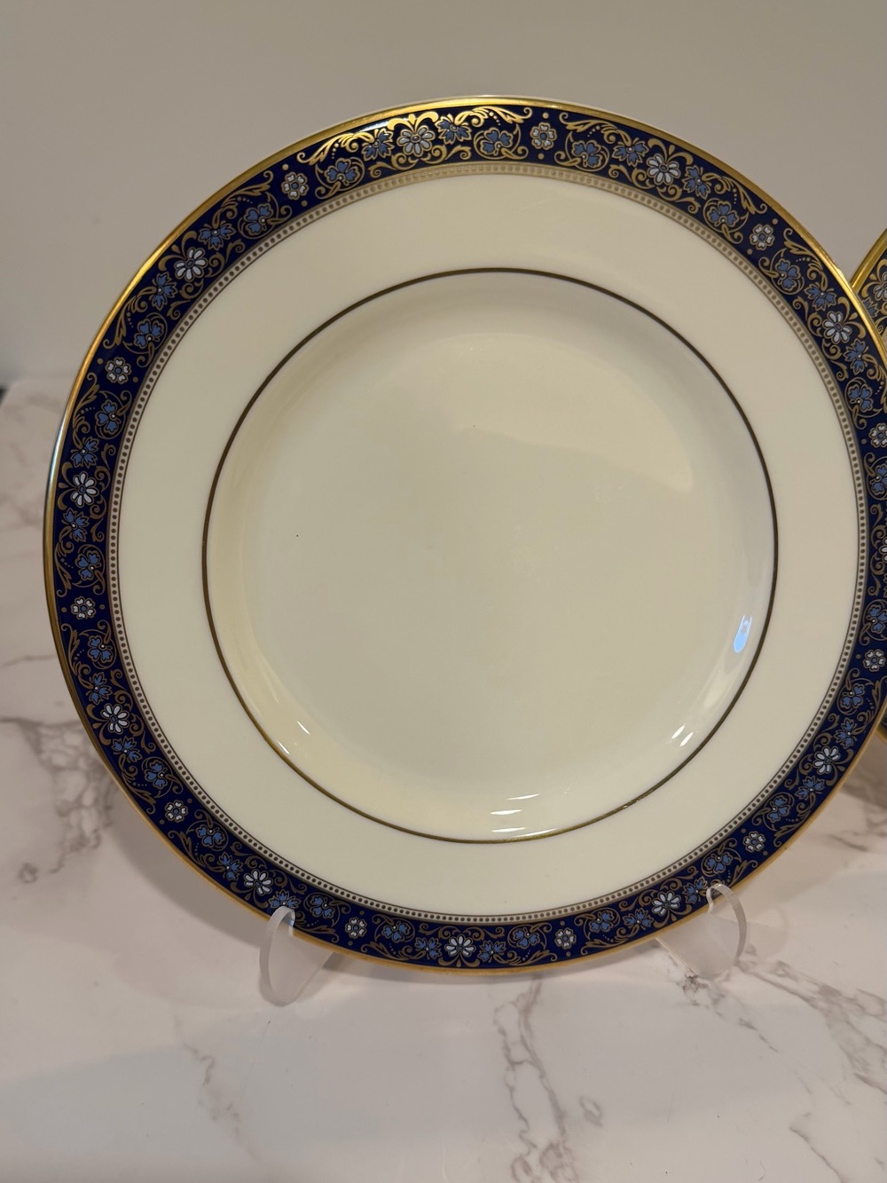 Minton Royal Doulton Edinburgh Fine Bone China Salad Plates Set of 2. 8 inch
